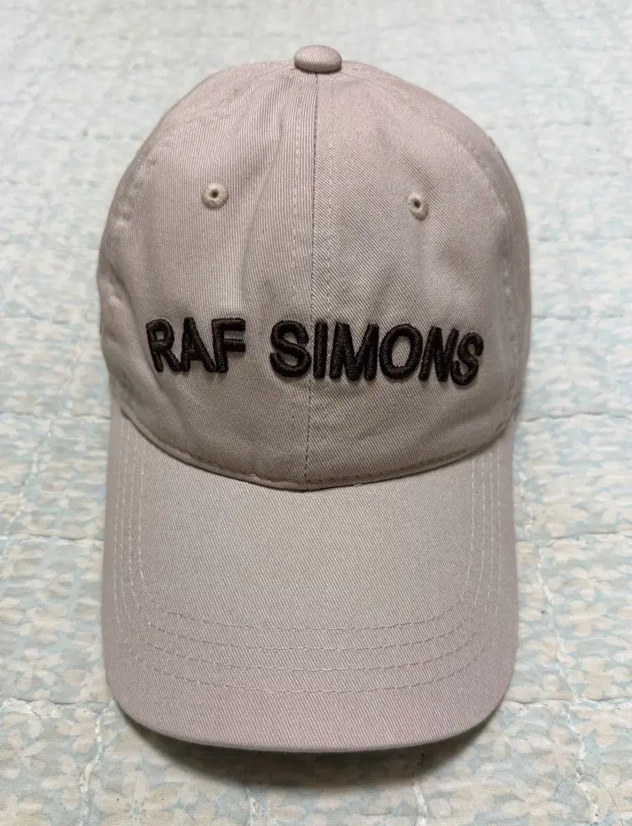 RAF SIMONS ラフ シモンズ ベースボールキャップ (アイボリー) - メルカリ