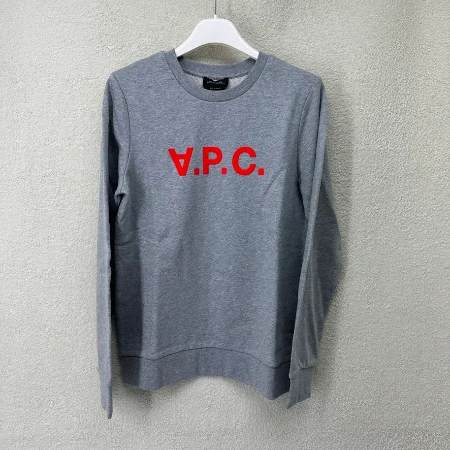 A.P.C. ロゴ スウェットシャツ