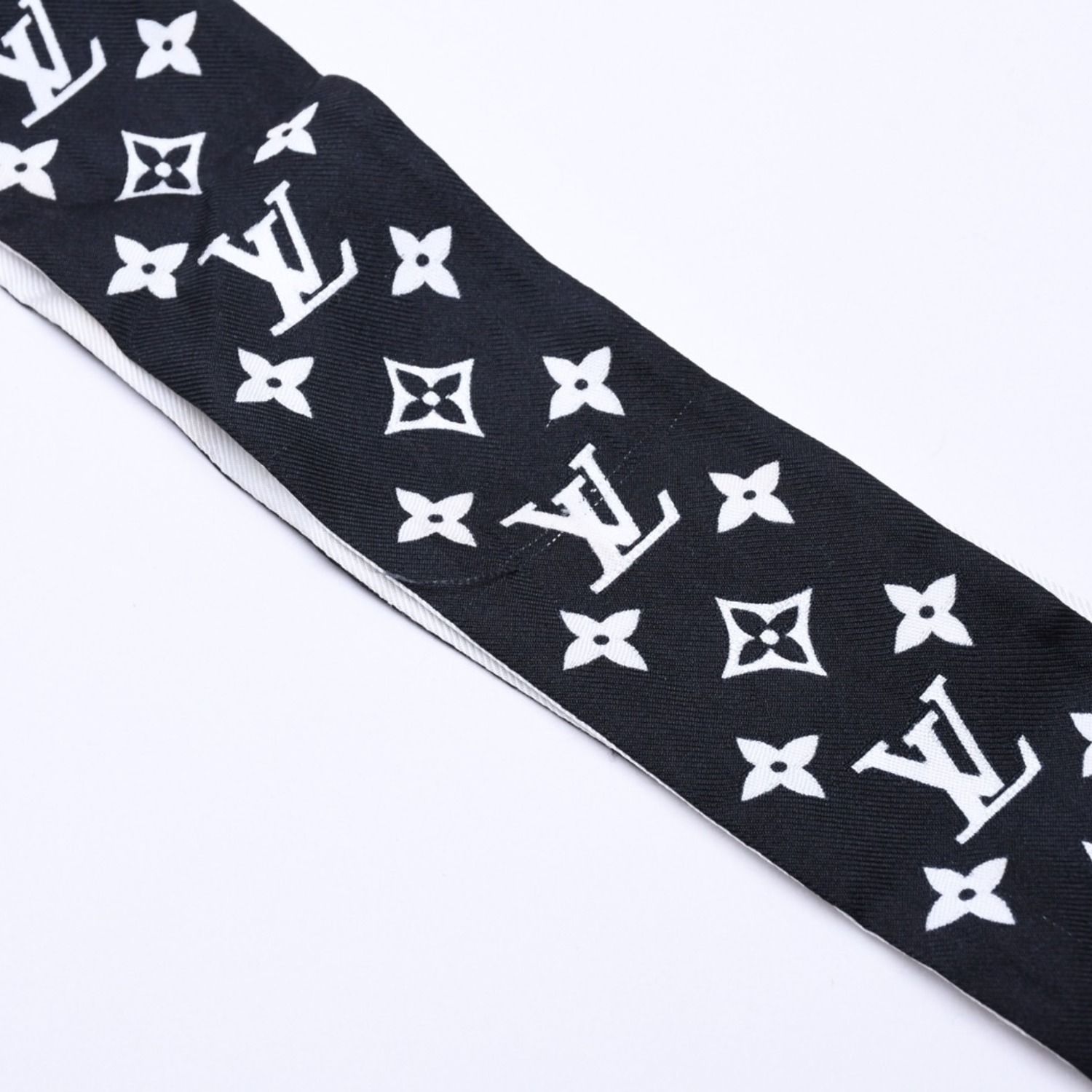 極美品 LOUIS VUITTON ルイヴィトン リボンスカーフ ブラック ホワイト