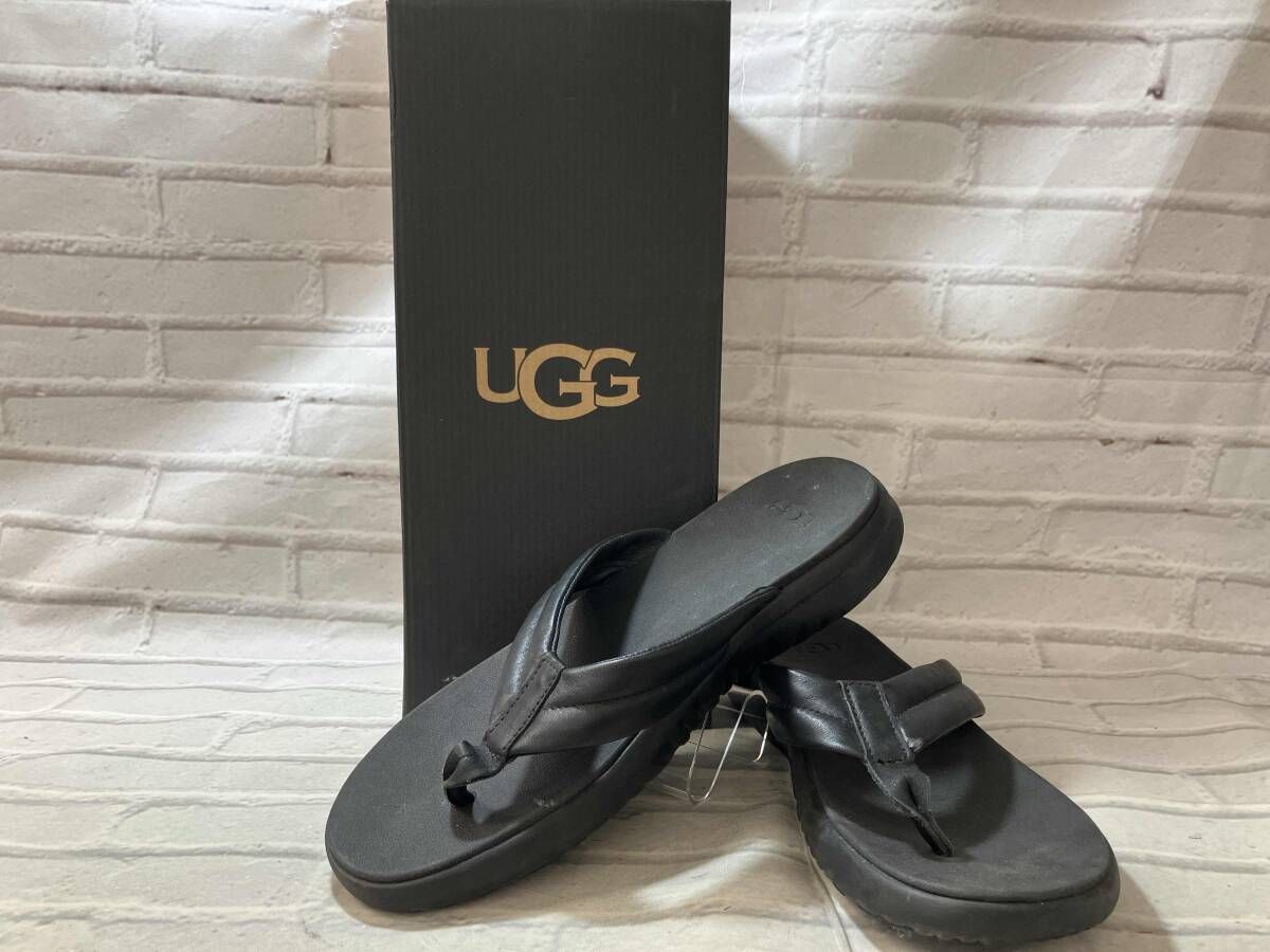 美品　UGG ブラック サンダル UGG / アグ / サンダル / ブラック - メルカリ