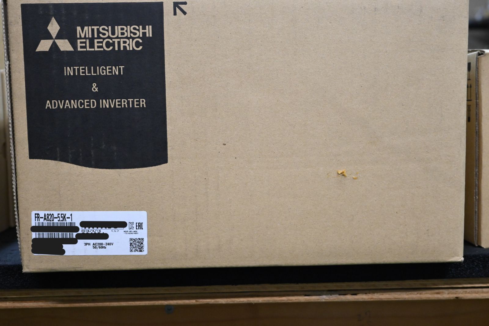 未使用　MITSUBISHI/三菱　FR-A820-5.5K-1