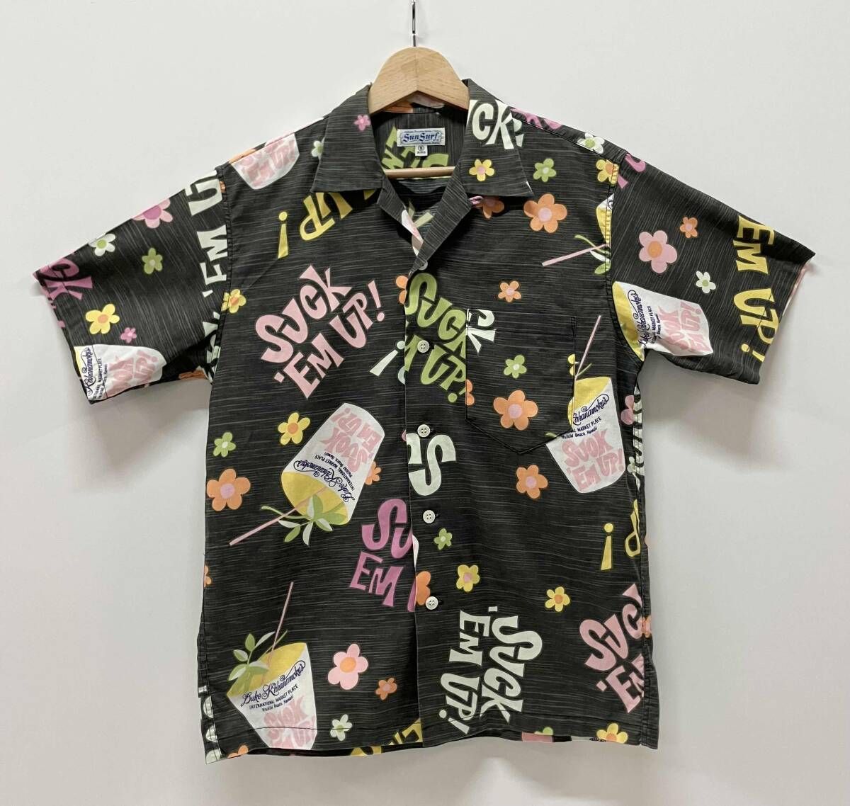 SUN SURF サンサーフ SS30585 アロハシャツ SUCK EM UP サック・エム・アップ デュークカハナモク サイズS 7,977円