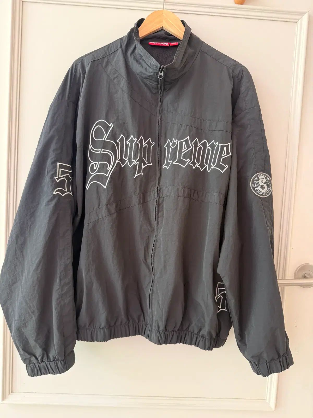 シュプリーム Supreme オールドイングリッシュ トラックジャケット XL -25SS