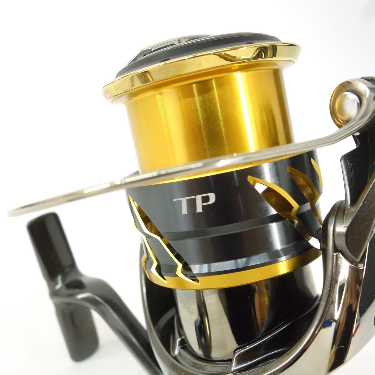 シマノ 20ツインパワー 4000MHG ※中古 - メルカリ