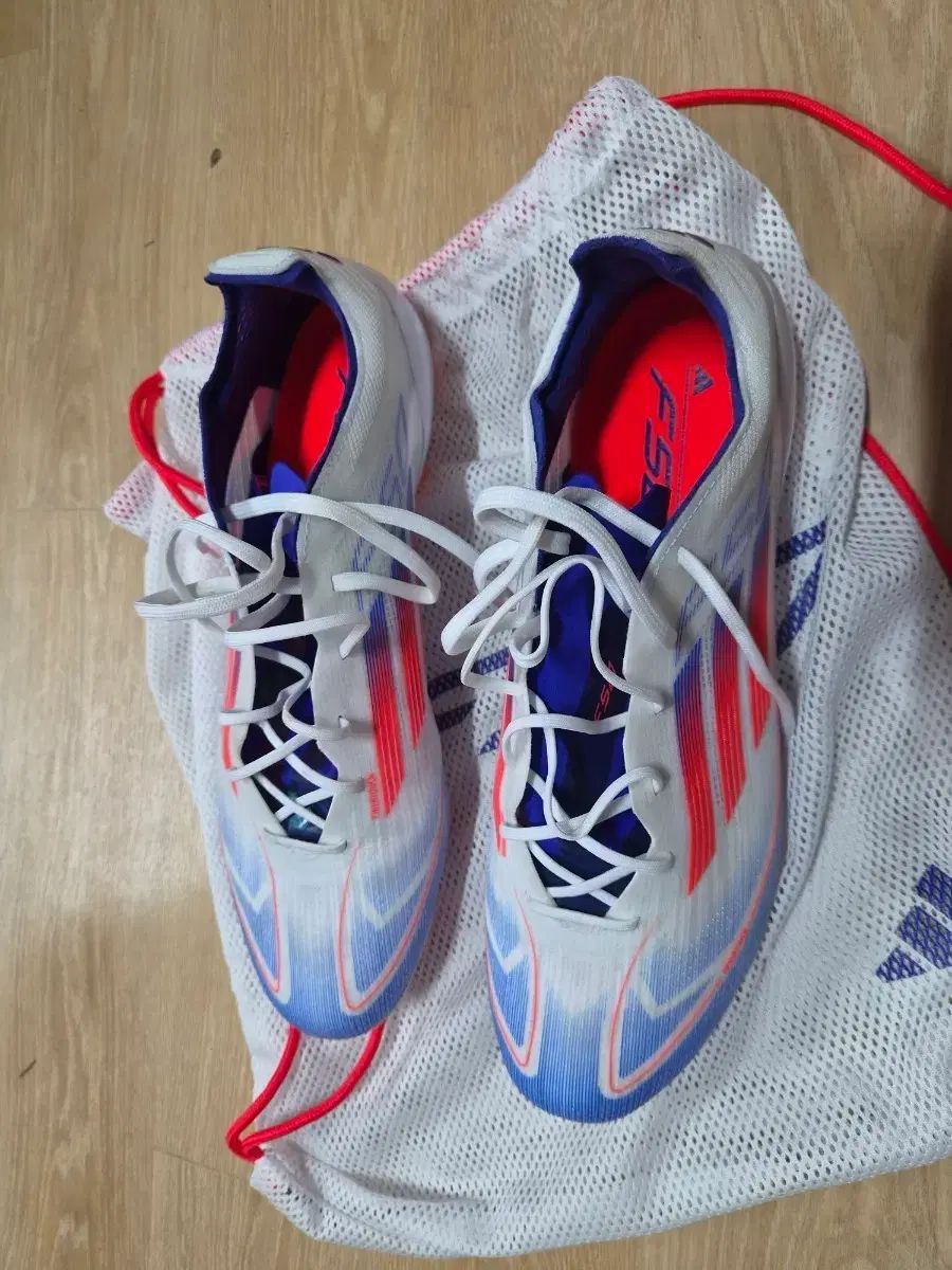 アディダスf50 he 285