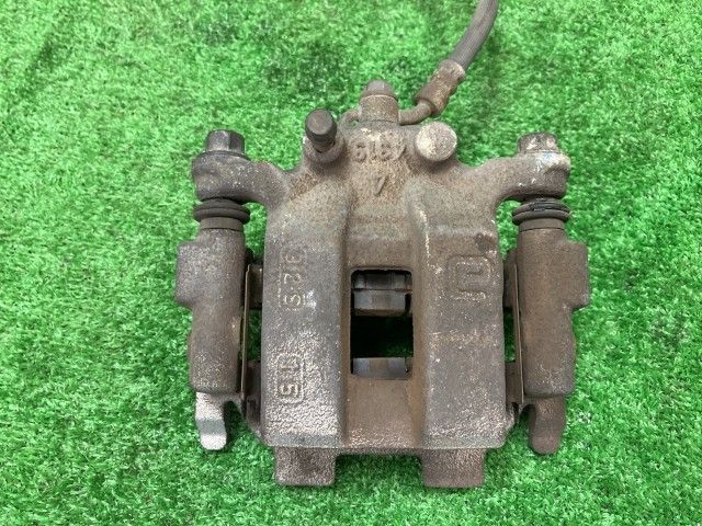 エルグランド TNE52 右リアキャリパー 250ハイウェイスターアーバンクロム 4WD 7人 44001-1AA0A GAE 7,709円