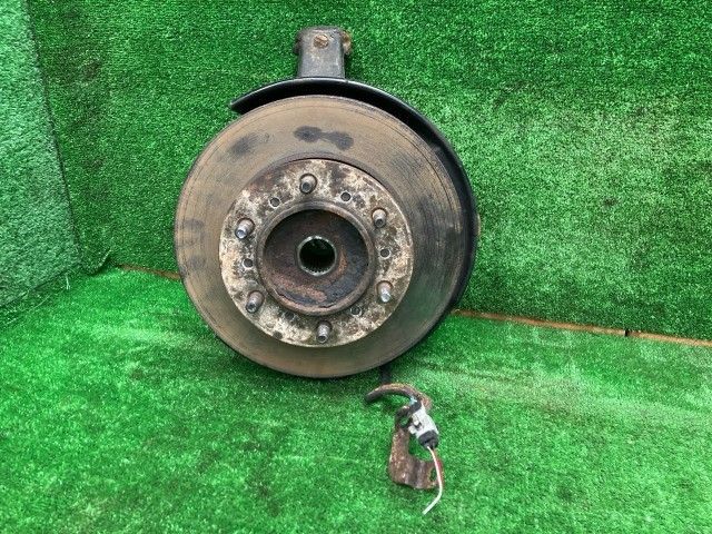 ハイエース KDH205V 右フロントナックルハブ DX 4WD 3人 43211-26150 1E7 ハイエース KDH205V 右フロントナックルハブ DX 4WD 3人 43211-26150 1E7