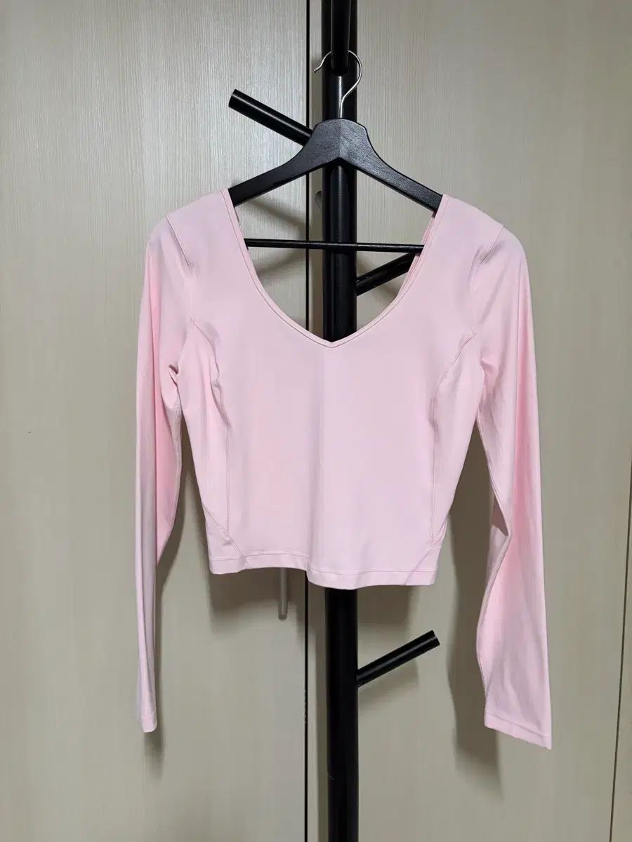 lululemon ピンク クロップド ロングスリーブ 6サイズ 新品