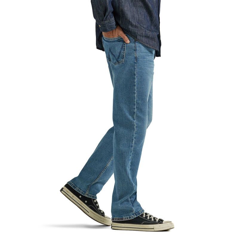 ラングラー レディース ボトムス デニムパンツ ジーンズ Mens WrangleregularFit Jeans Lighter Wash｜詳細画像
