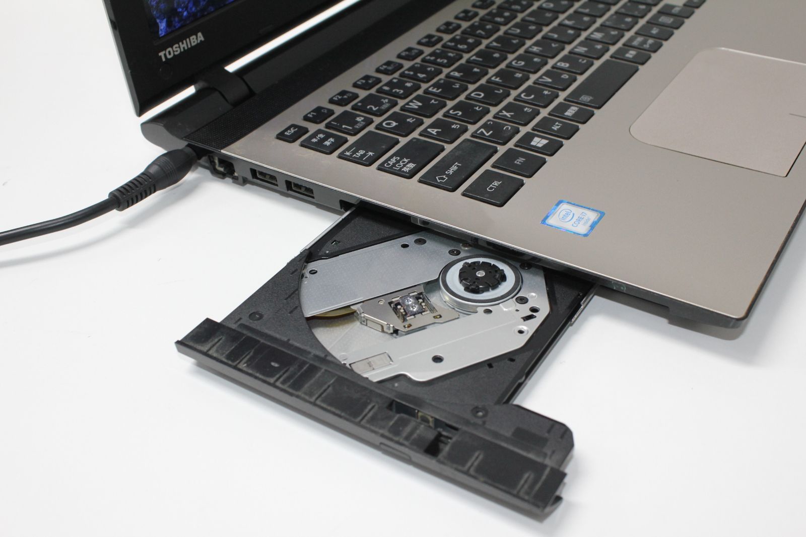 東芝 dynabook AZ85/UG 第6世代Core i7 SSD512GB - メルカリ