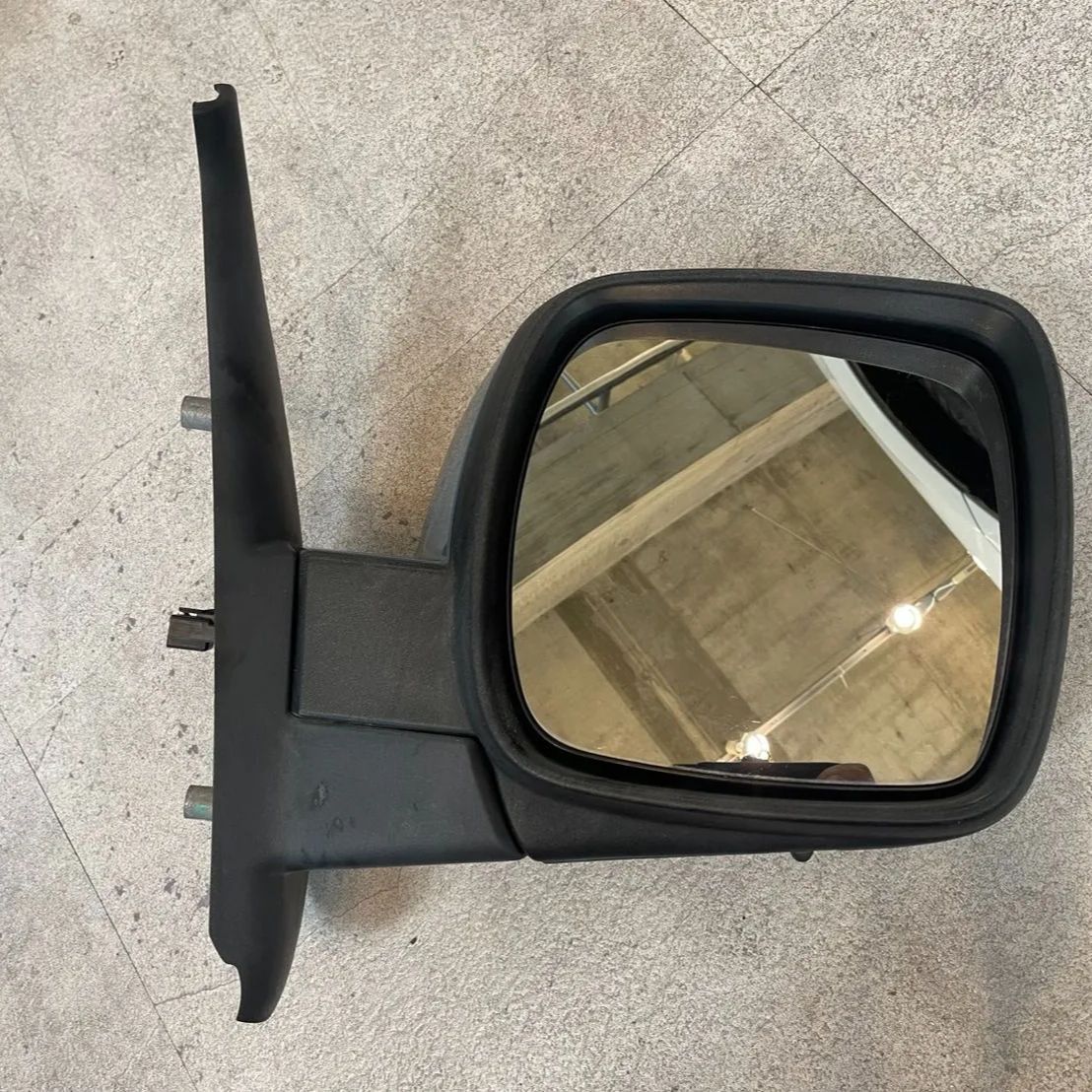 【訳アリ特価品】 ルノー カングー 右ドアミラー 232636094 KWK4M 前期 右ハンドル用