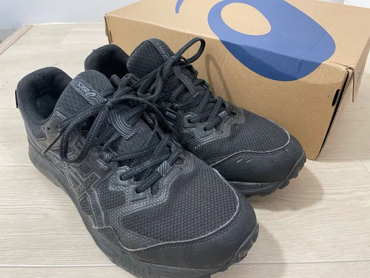 asics アシックス ゲルソノマ 7 ゴアテックス ブラック 27.5cm 出品