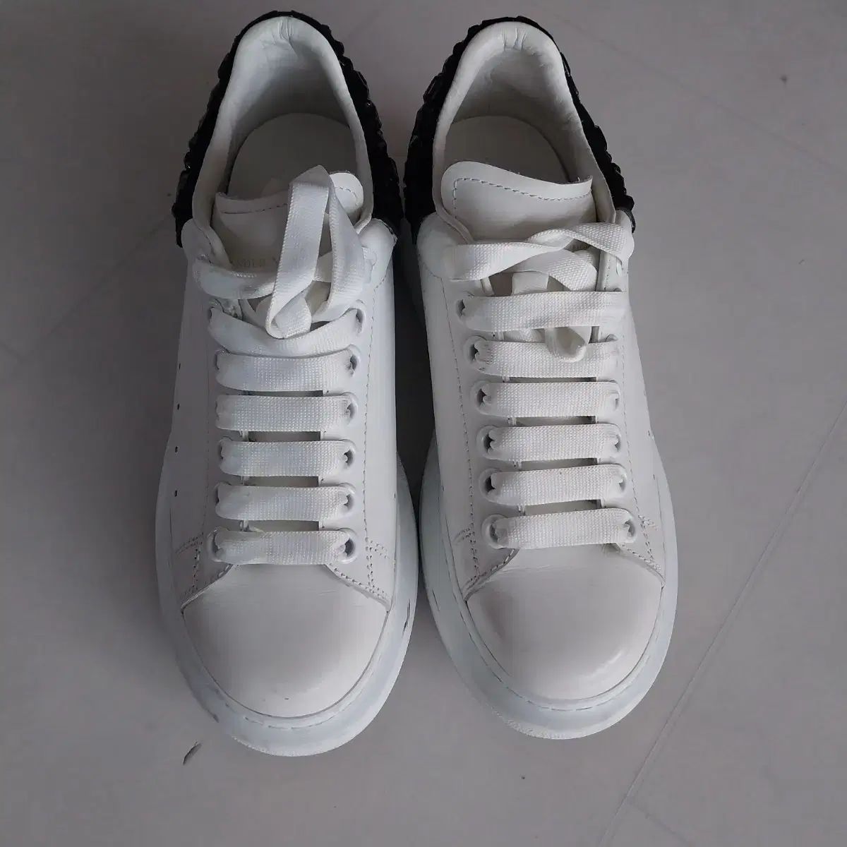 ほぼ新品 アレキサンダー・マックイーン ALEXANDER McQUEEN スニーカー 36