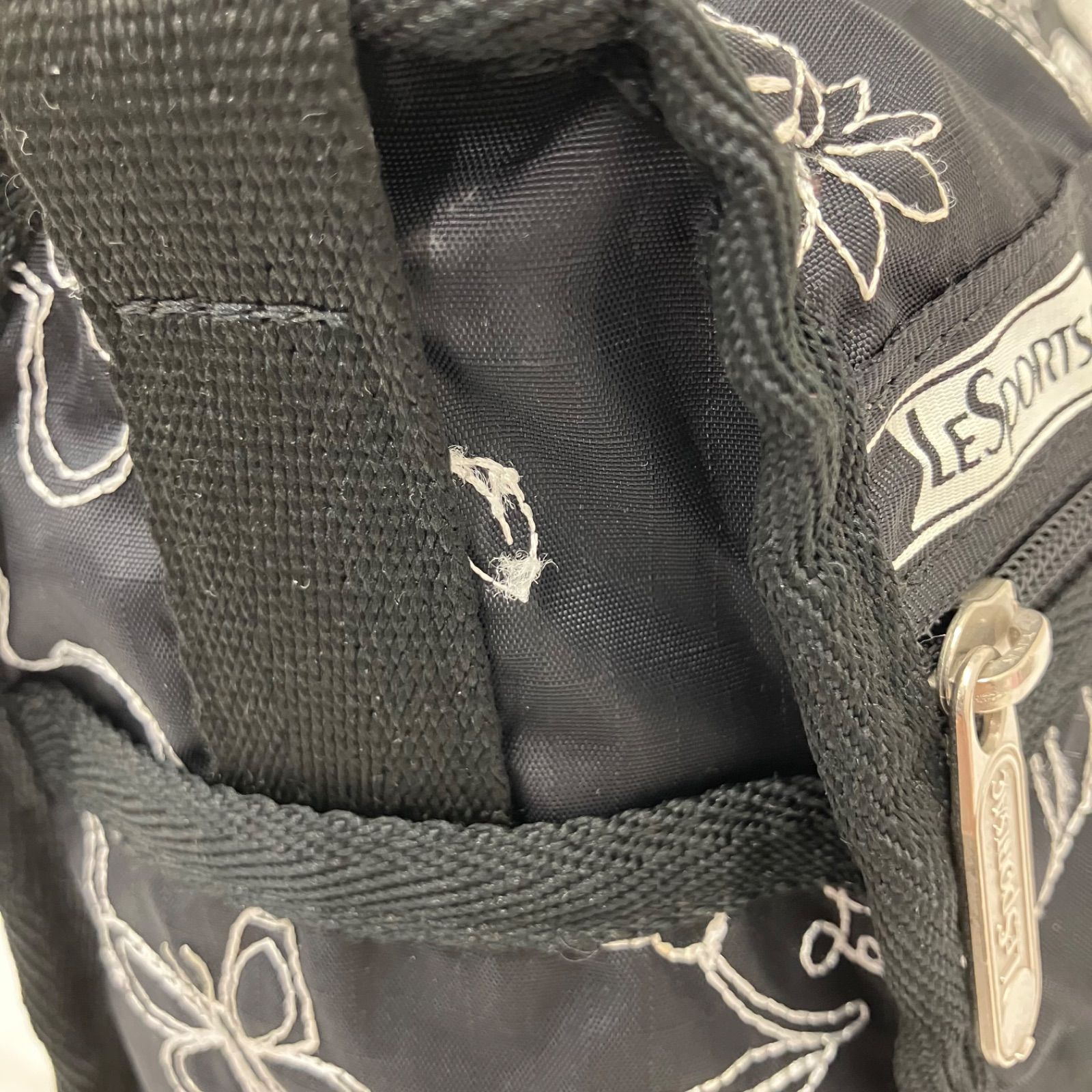 5329 LeSportsac レスポートサック ショルダーバッグ ブラック 黒 花柄