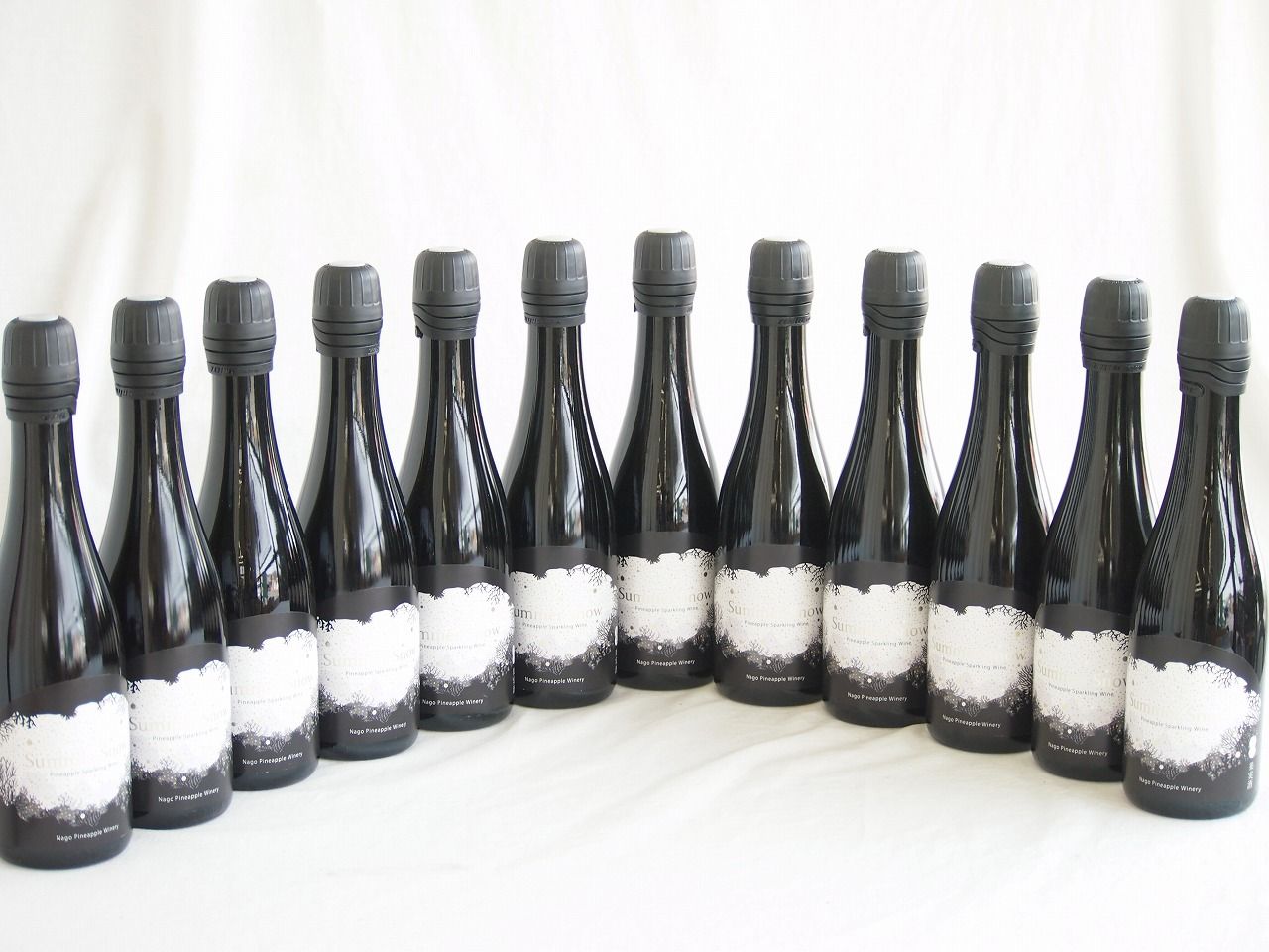 12本セット(名護パイナップルワイナリー サマースノー パイナップルスパークリングワイン甘口(沖縄県)) 375ml×12本