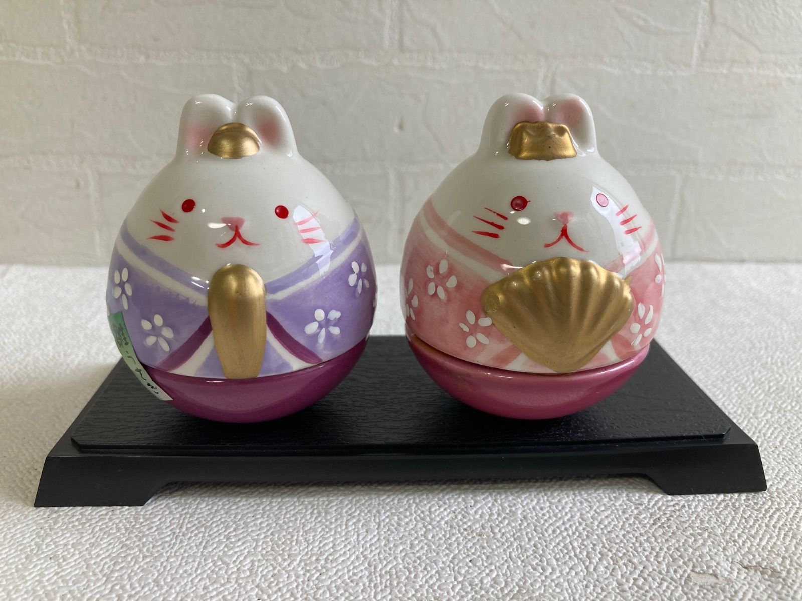 ☆Y98 ころりんシリーズ 雛うさぎ 陶器製 鈴入り お雛様/お内裏様 台座 