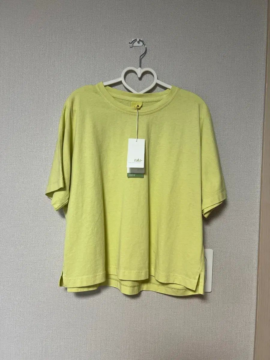 Isae イセ ライム 半袖Tシャツ 66（タグ付き新品）