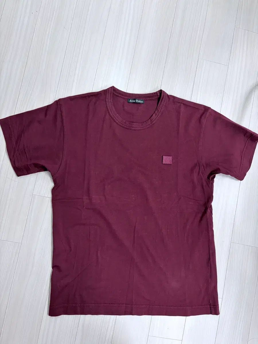 Acne Studios アクネストゥディオズ フェイス ロゴ 半袖Tシャツ バーガンディ xsサイズ