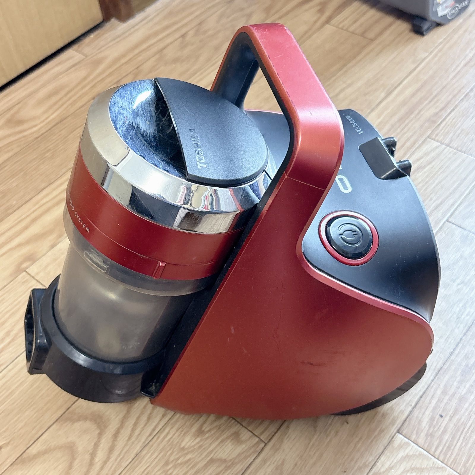 TOSHIBA 掃除機 トルネオ VC-JS4000 赤 サイクロン掃除機 TOSHIBA VC-JS4000(R) 東芝クリーナー 本体＋ダストカップ #0624-3