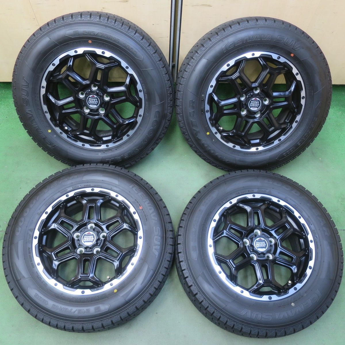 バリ溝！キレイ！9.5分◎LOXARNY ROCK KELLY 632 215/70R16 スタッドレス グッドイヤー アイスナビ SUV ロクサーニ ロックケリー 16インチ PCD114.3/5H◎6061508イス