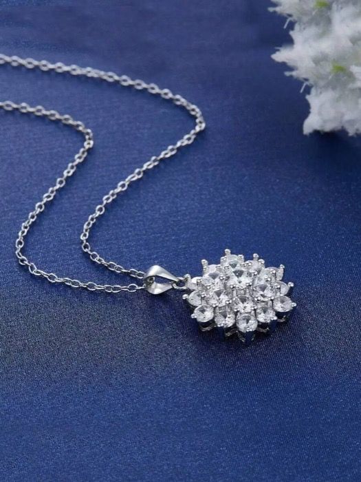 ジュエリー レディース ネックレス ペンダントネックレス 925スターリングシルバー キュービックジルコニア フラワーネックレス 1個、多用途でキラキラ
