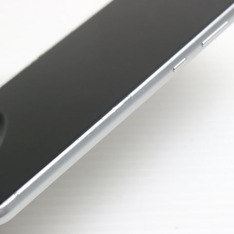 美品 SHV43 AQUOS sense2 シルキーホワイト スマホ 本体 白ロム 土日祝