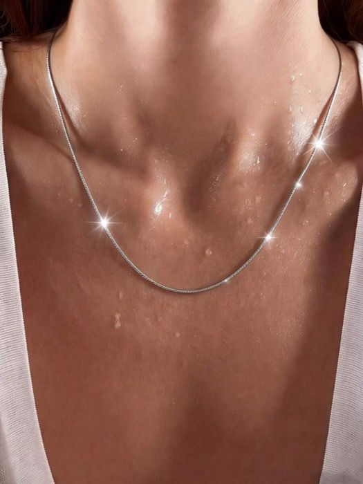 ジュエリー レディース ネックレス チェーンネックレス 1個 S925スターリングシルバー ミニマリストパンクスタイル蛇骨チェーンネックレス レディース、カジュアルウェアやパーティーアクセサリーに、繊細な鎖骨チェーン