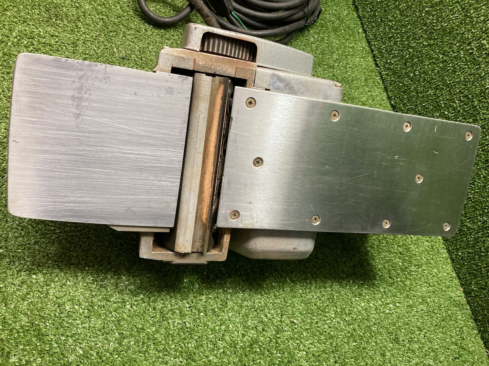 中古品】【0902】☆makita(マキタ) 155㎜電気カンナ 1805N