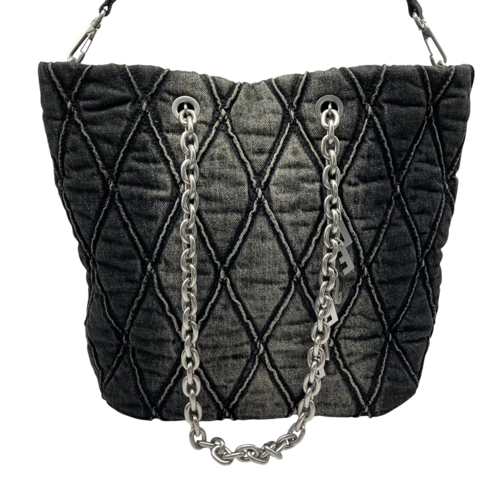 mh/6.23/50】DIESEL ディーゼル Charm-D チェーントートバッグ 