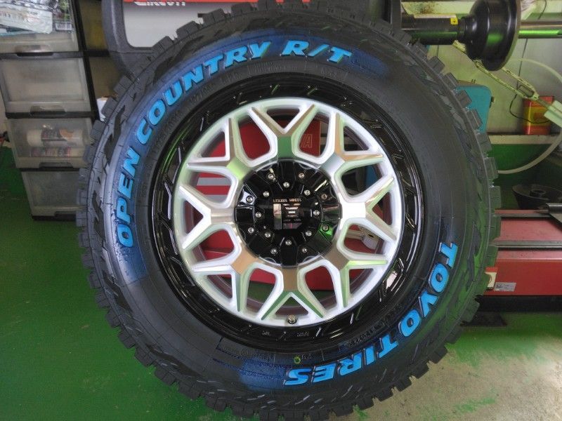 デリカ D5 RAV4 CX5 エクストレイル 夏タイヤ ホイール セット TOYO オープンカントリー RT 225/70R16 16インチ InFerno