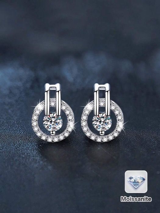 ジュエリー レディース イヤーアクセサリー 2個 ファッショナブルな925スターリングシルバー 0.3カラット×2 モアッサナイト スタッドピアス、女性の日常着、パーティー、休日、バレンタインデー、母の日、結婚記念日、クリスマス、誕生日のジュエリーギフト