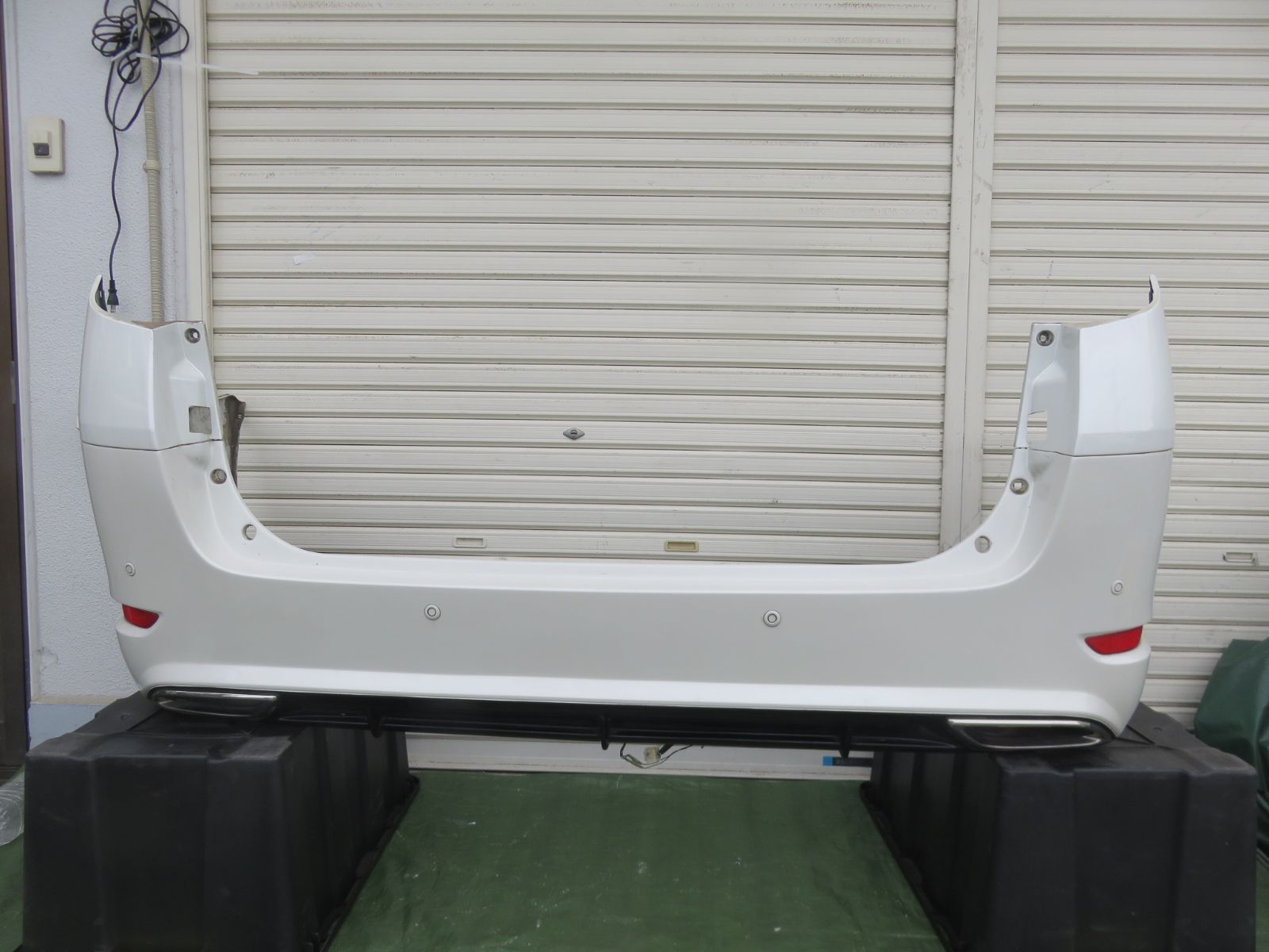 LK1598* ヴェルファイア GGH20W/後期 社外/AIMGAIN リアバンパー センサー デフューザー 070ホワイト /ANH20W ANH25W GGH25W　※小破損
