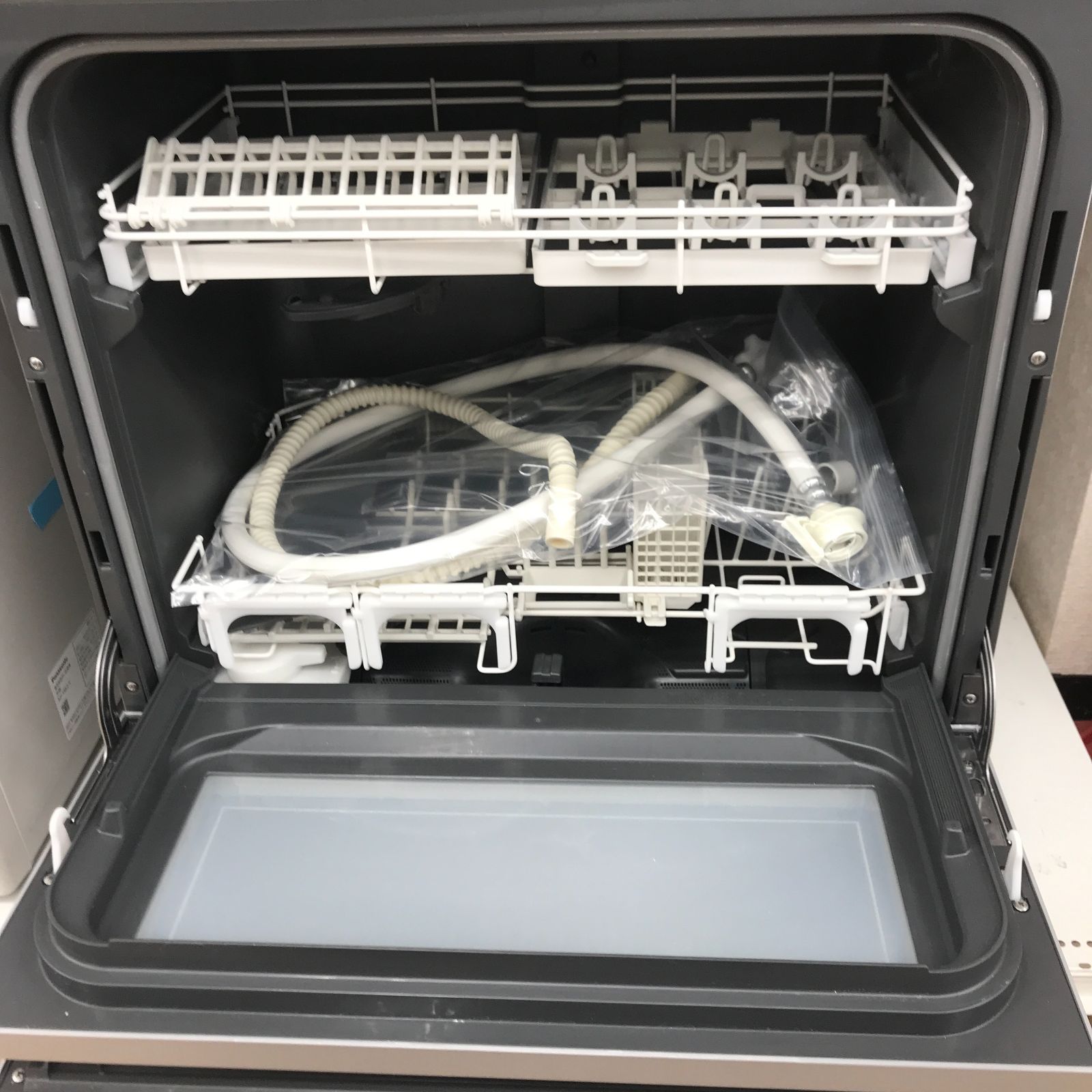 ★リユースのサカイ春日部店★ Panasonic 食器洗い乾燥機　食洗器 NP-TZ500-S 25年製 管理0624-01