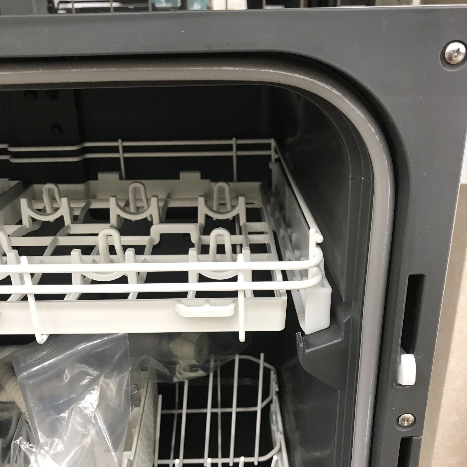 ★リユースのサカイ春日部店★ Panasonic 食器洗い乾燥機　食洗器 NP-TZ500-S 25年製 管理0624-01