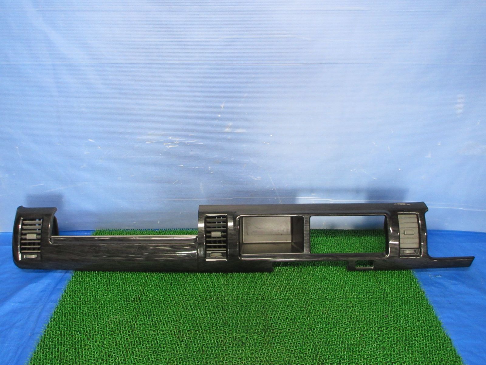 ★SFC7277/トヨタ 200系 ハイエース ワイド TRH226K センタークラスターパネル ナビ・オーディオ 吹出口 /純正 55412-26170 バン ワゴン ワイド