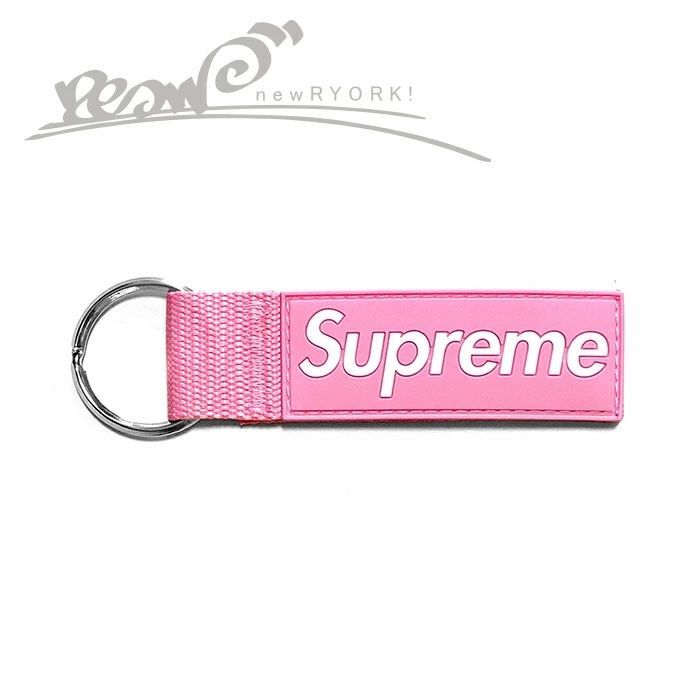 送料無料 メンズ レディース キーホルダー ピンク Supreme シュプリーム Webbing Keychain SS26A135 シュプリームウェビングキーチェーン se1503r