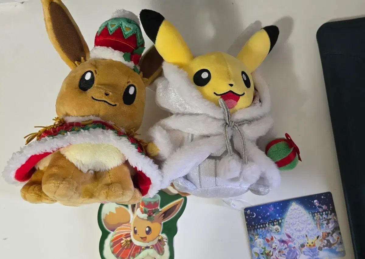 ポケモンセンター クリスマス限定 イーブイ ピカチュウ ぬいぐるみ 出品