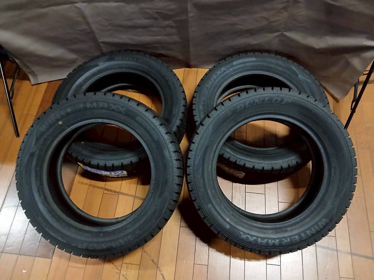 ﾀﾞﾝﾛｯﾌﾟ ｽﾀｯﾄﾞﾚｽﾀｲﾔ ｳｨﾝﾀｰﾏｯｸｽ02 205/60R16 2022年製 4本ｾｯﾄ ☆オク031 
