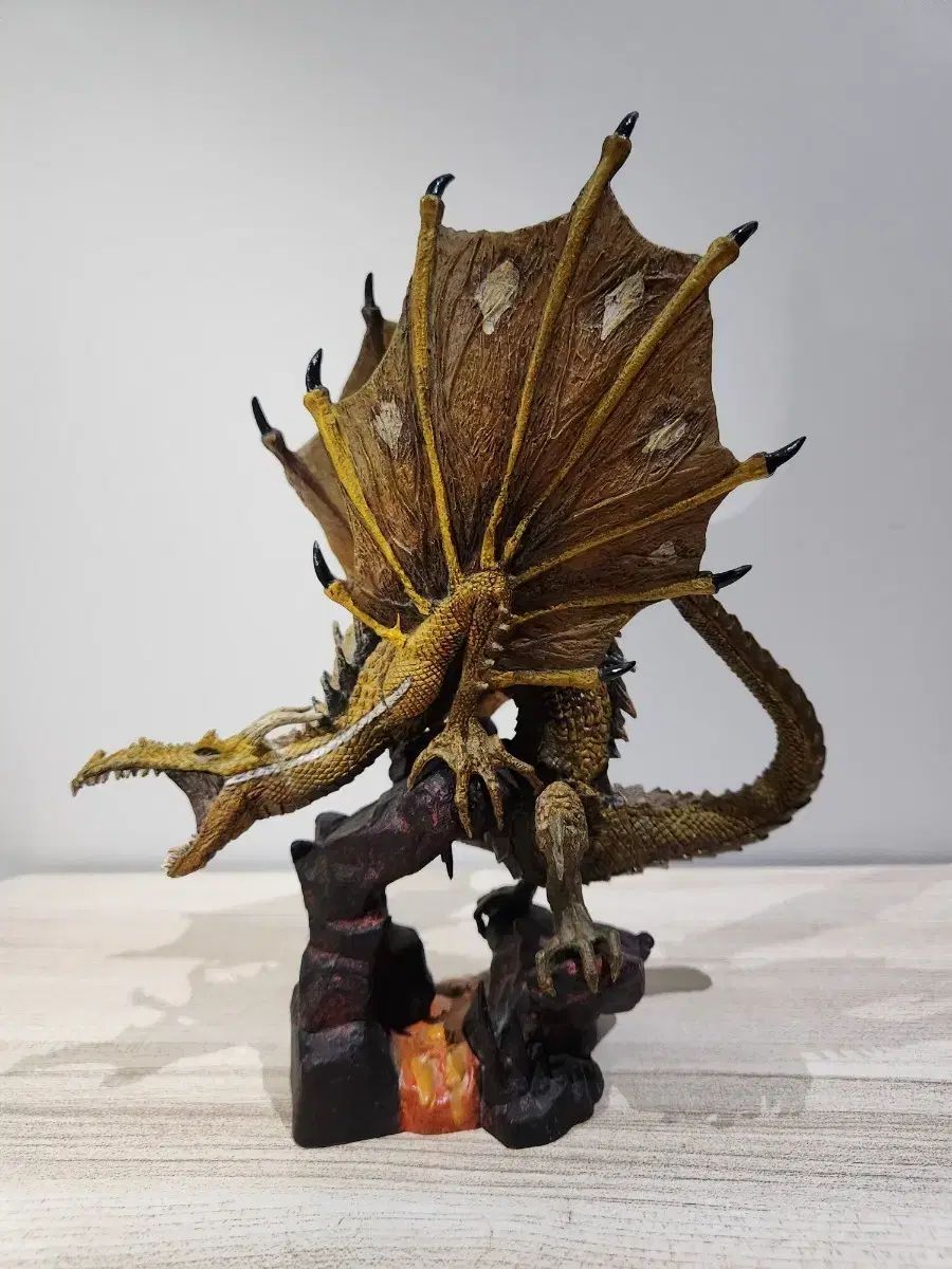 マクファーレン Dragon Diffusion ドラゴンディフュージョン フィギュア