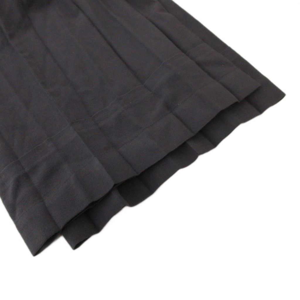 ISSEYMIYAKE me イッセイミヤケ★ 黒 スカル模様 キュロットパンツ ミーイッセイミヤケ me ISSEY MIYAKE 美品 キュロットパンツ グレー