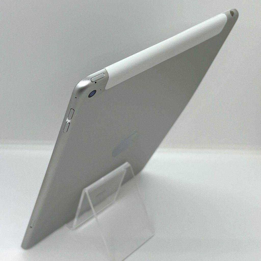 iPad Air2 16GB docomo シルバー Wi-Fi+Cellular - メルカリ