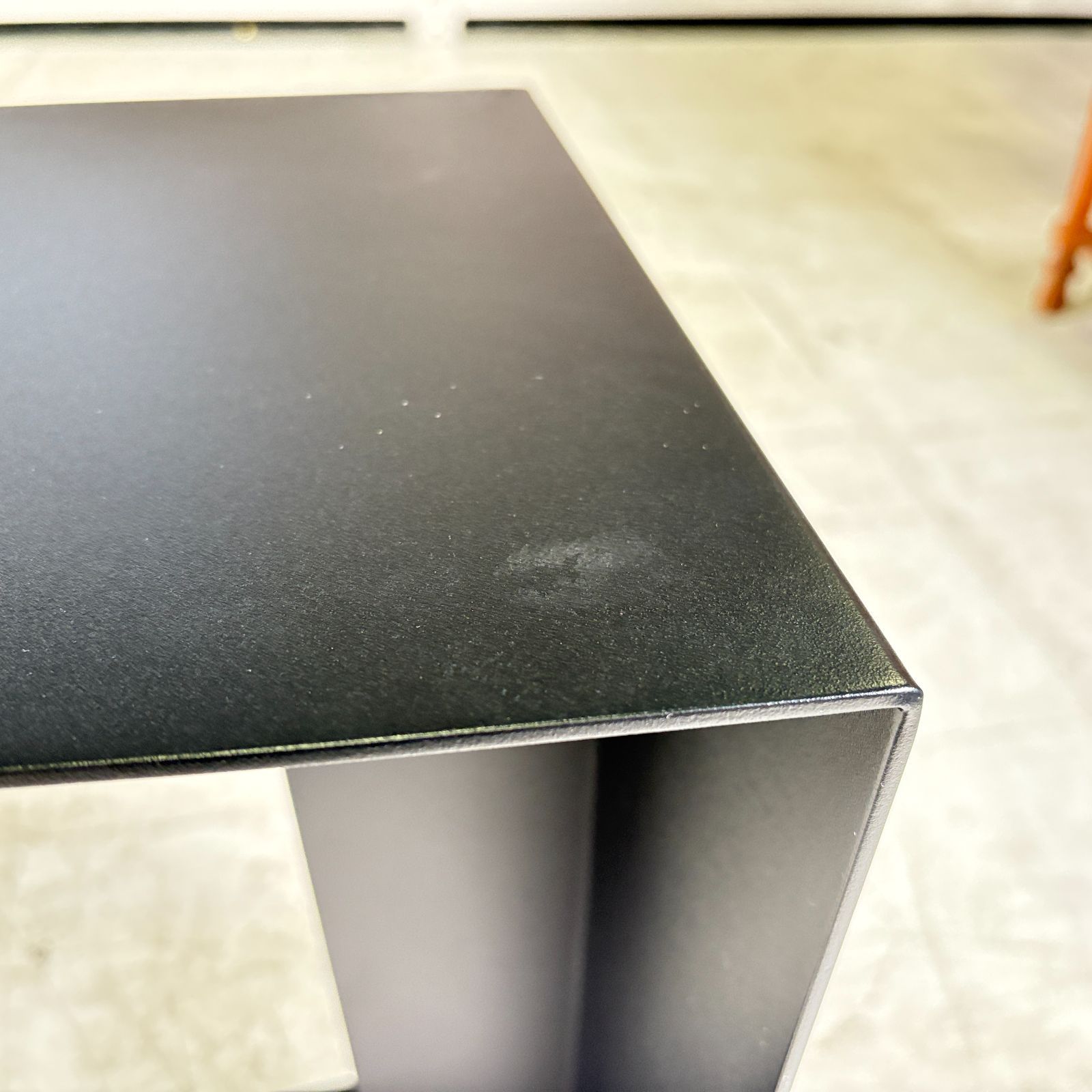 BoConcept Ottawa サイドテーブル マットブラック スチール 北欧