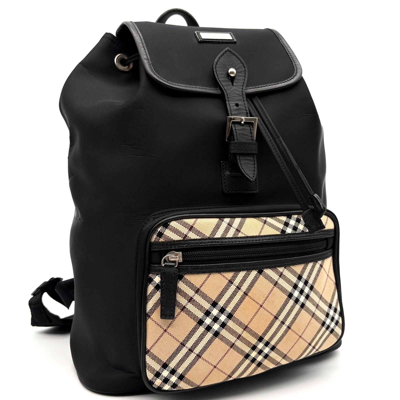 美品 バーバリー ブラックレーベル BURBERRY BLACK LABEL チェック リュックサック バックパック デイパック ブラック 黒 ナイロン レザー 巾着 ボーナス 夏休み 帰省 お盆 敬老の日 サマーギフト シルバーウィーク ご褒美