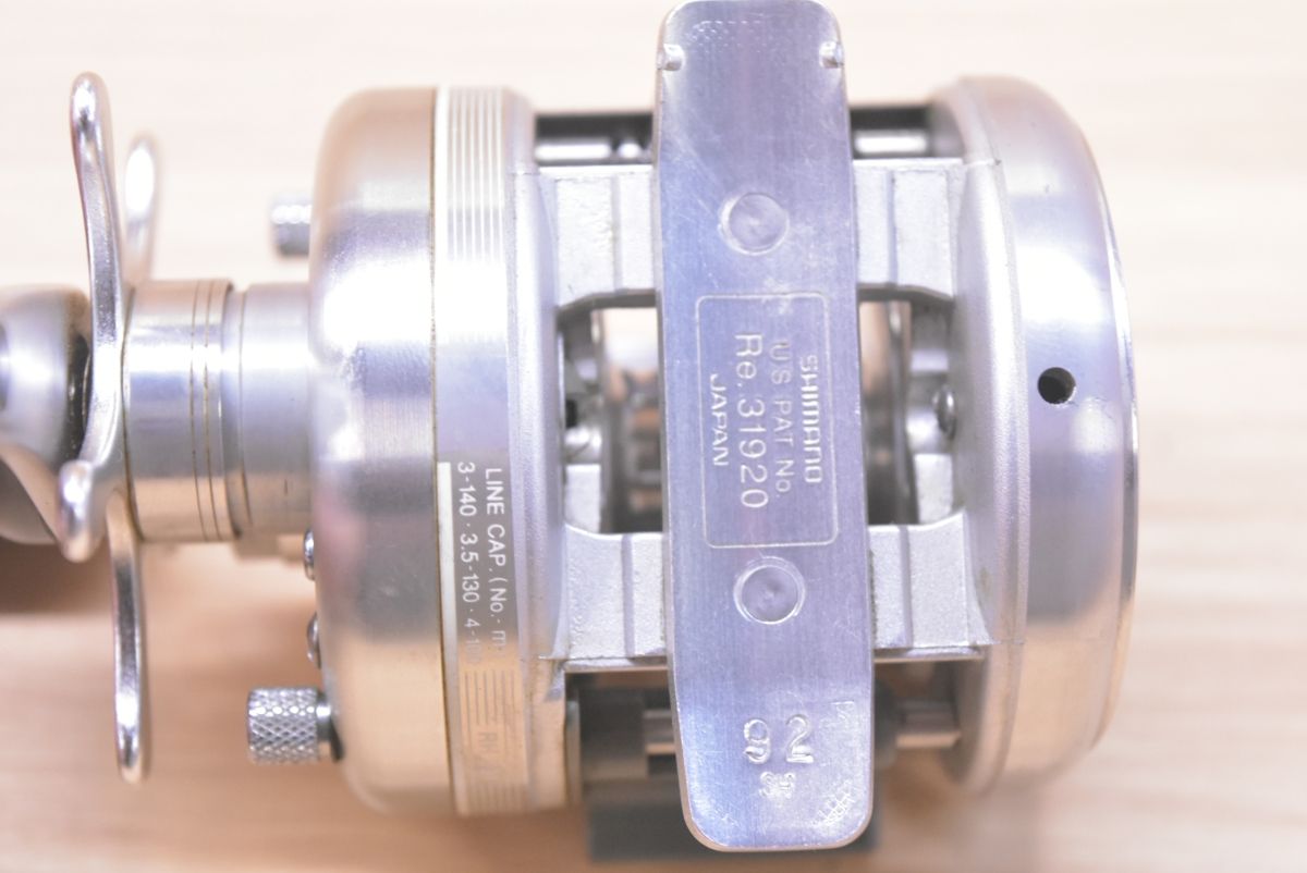 シマノ 92 カルカッタ 100 ベイトリール 右 SHIMANO CALCUTTA バス釣り