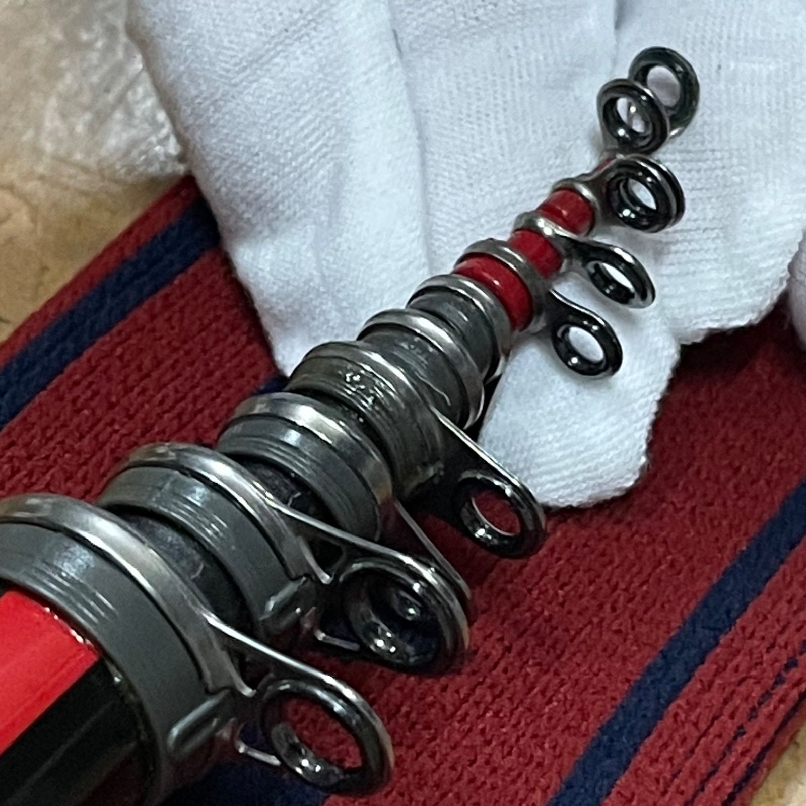 GAMAKATSU 磯竿 グレスペシャルⅡ 15‐53専用ケース付き b) 【美品】GAMAKATSU がまかつ 磯竿 グレスペシャルⅡ 15‐53 黒×赤