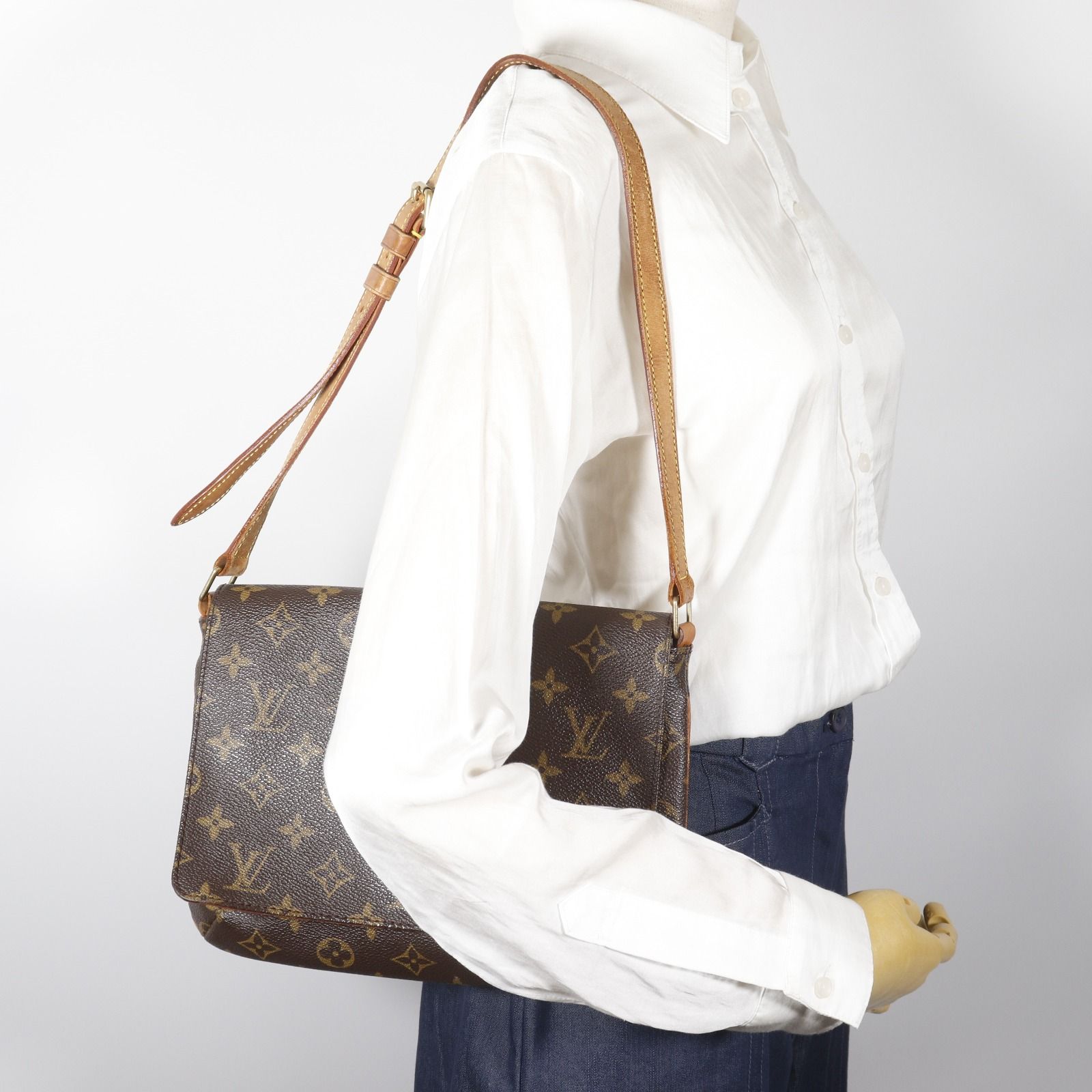 LOUIS VUITTON】ルイ・ヴィトン ミュゼット・タンゴ ショート