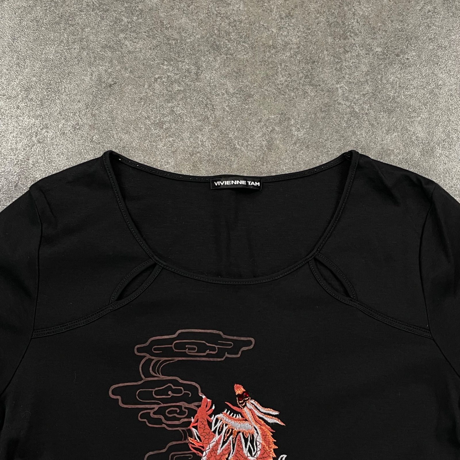 VIVIENNE TAM ヴィヴィアンタム 半袖 Tシャツ カットソー ドラゴン 龍