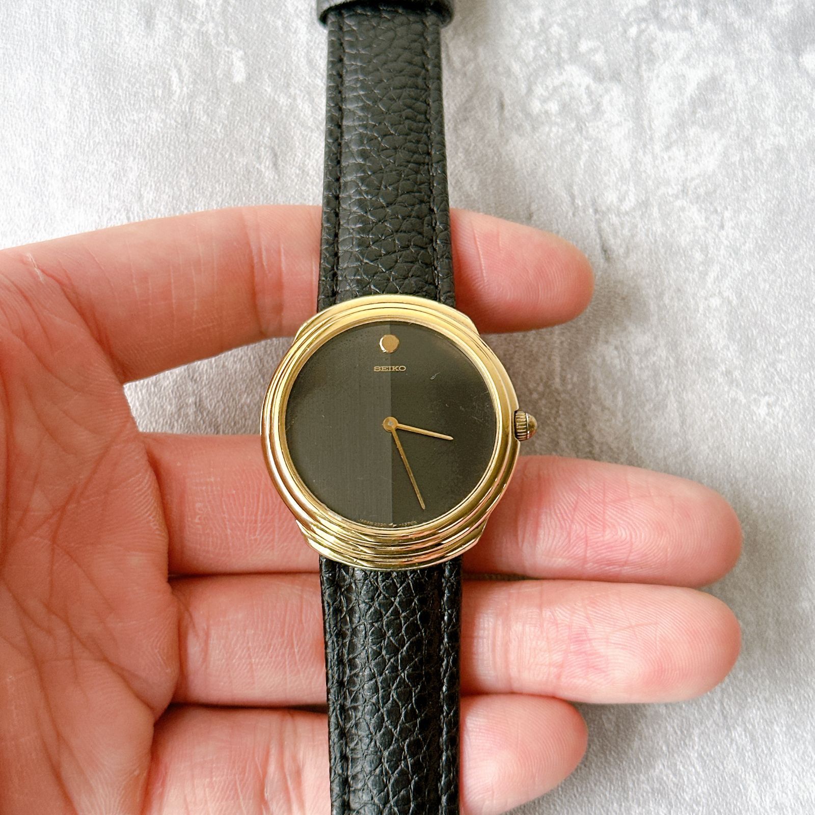 2220-0520 SEIKO シャリオ 手巻き 腕時計 稼働品 バイカラー Seiko