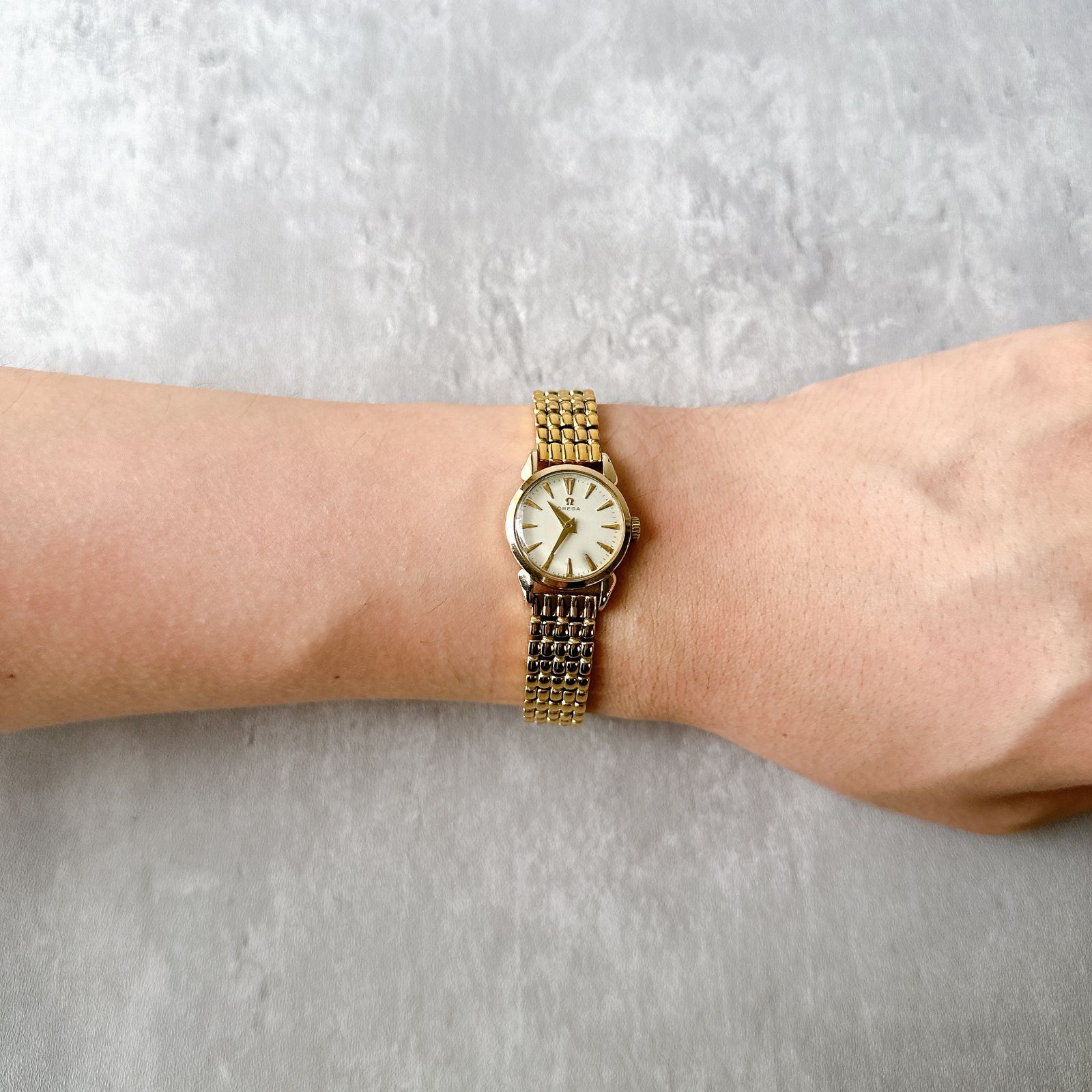OMEGA レディース ゴールドカラー 手巻き ヴィンテージ オメガ ドレス