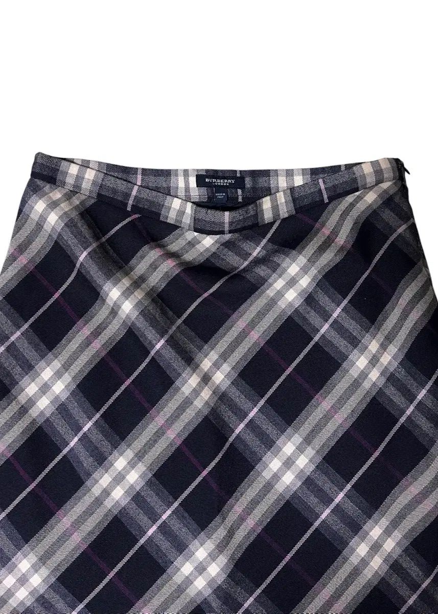 ブランド BURBERRY（バーバリー） ロンドン CHECK（チェック） ローライズ スカート